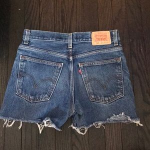 Levi’s Medium Wash Denim Shorts